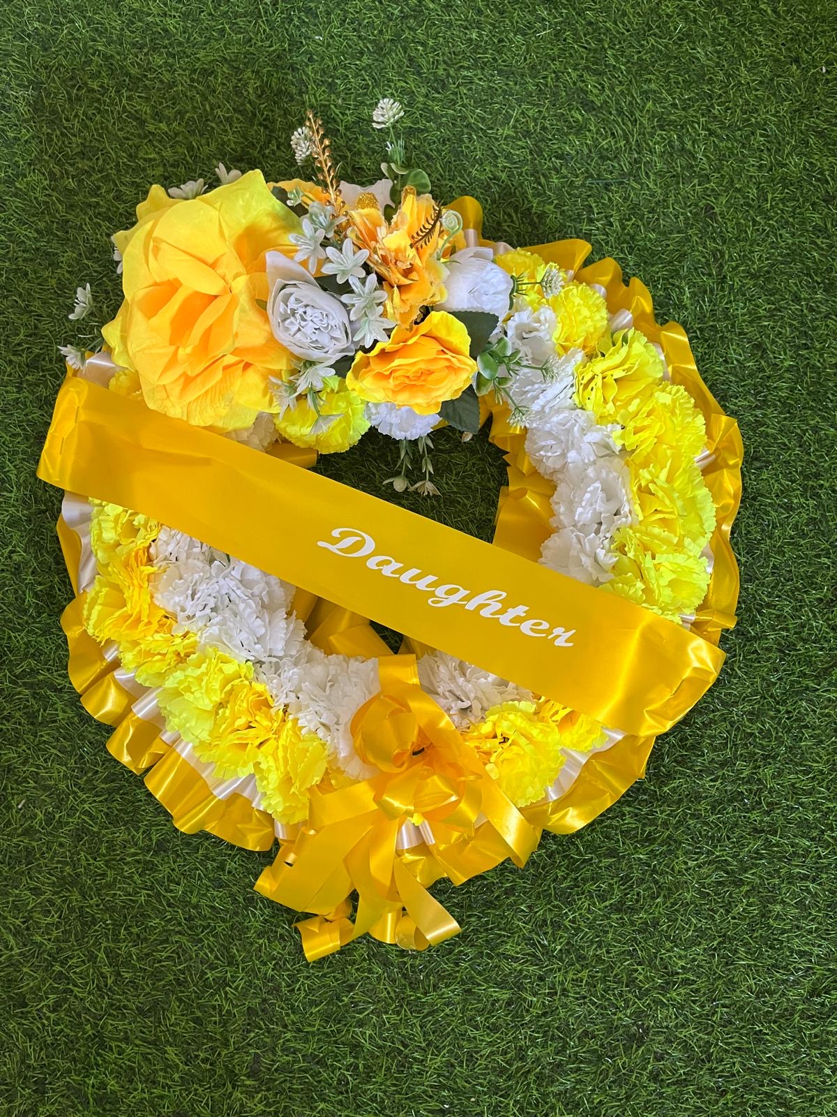 Round Wreath in Yellow & White