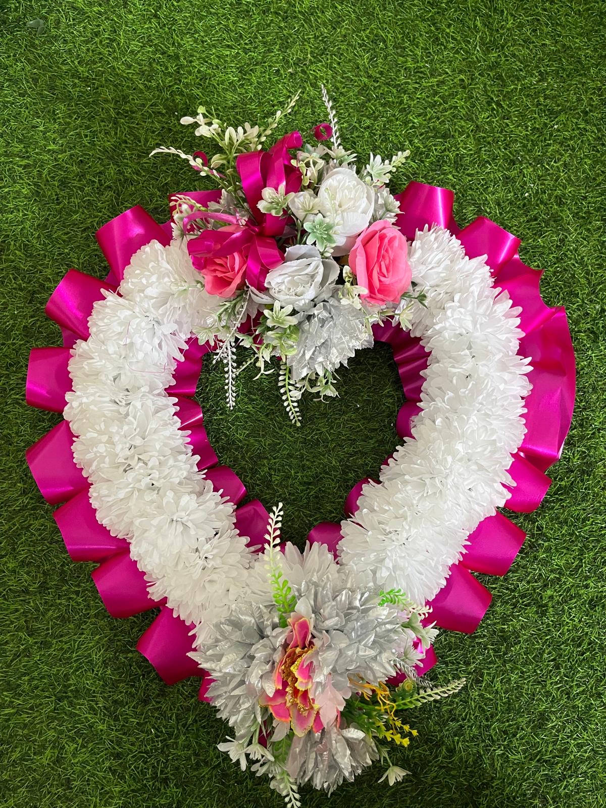 Open Heart in White & Pink